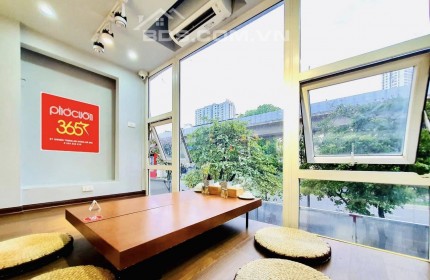 Mặt phố - 2 thoáng - View hồ - vỉa hè mênh mông - Trích Sài - Tây Hồ - 63m2 x 7 tầng thang máy